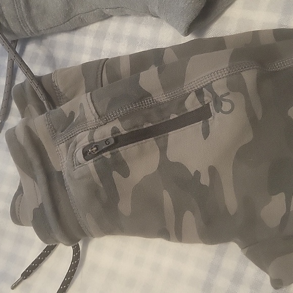 Gap FitTech 3T pants - Picture 2 of 3